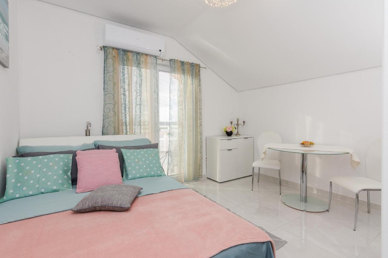 Villa Flora Maris Apartments Privlaka  Luaran gambar