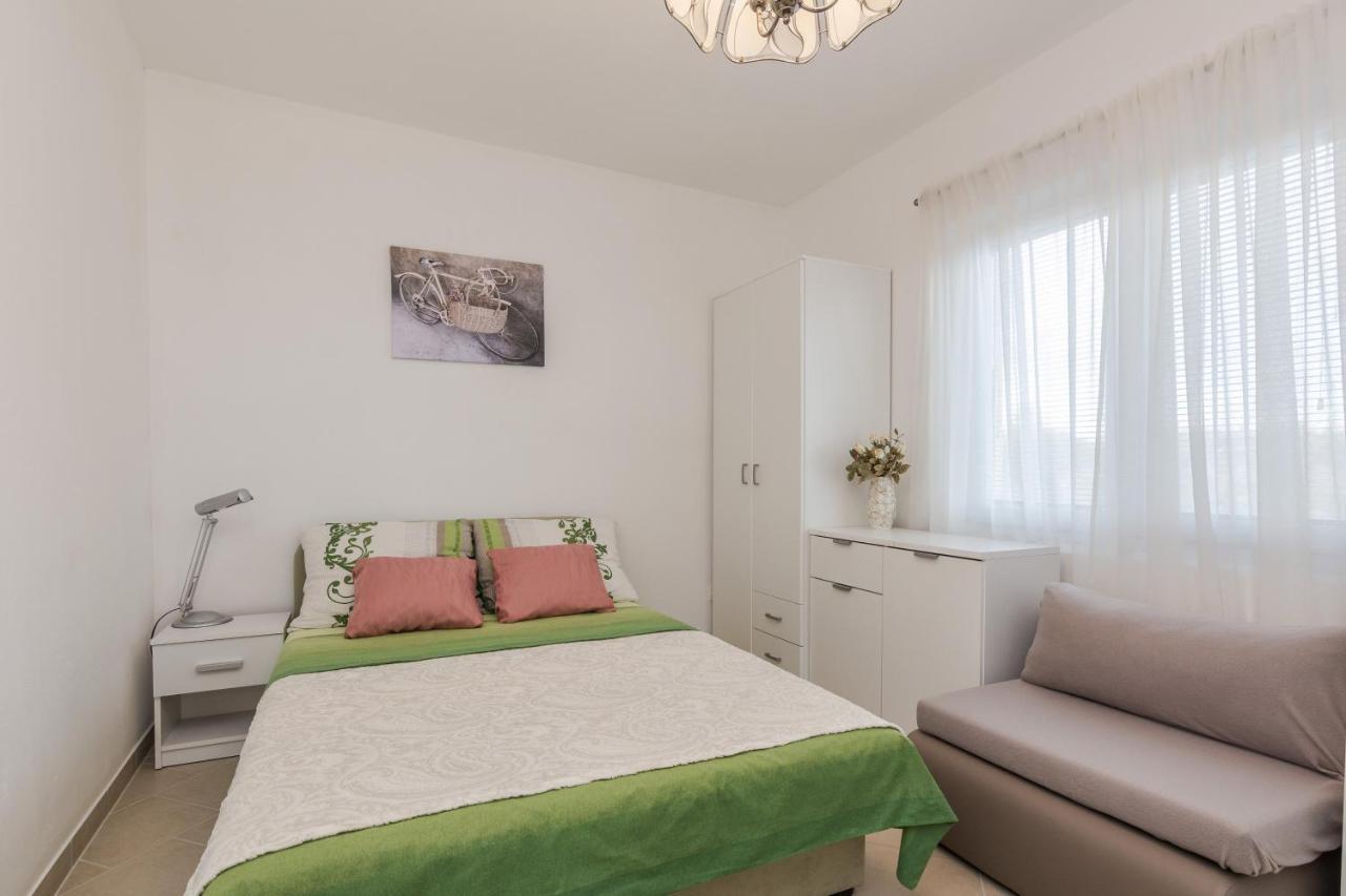 Villa Flora Maris Apartments Privlaka  Luaran gambar